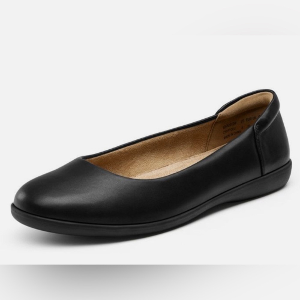 New in Box - Dream Pairs Black Cushioned Women’s Flats Size 8.5